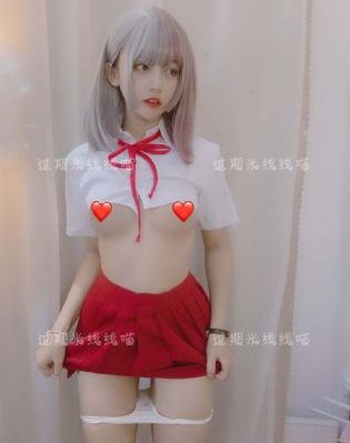 一个女的和红丝袜的黑人_DVD在线观看完整版
